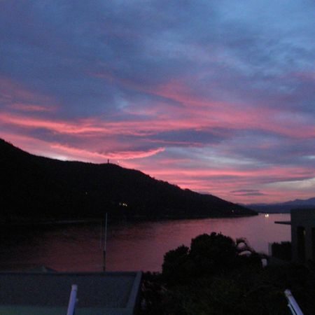 Augusta Bay Guest House クニスナ エクステリア 写真