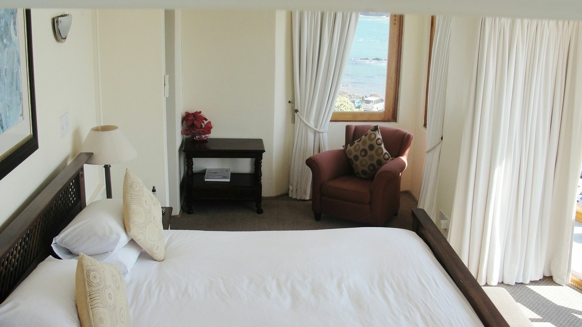 Augusta Bay Guest House クニスナ エクステリア 写真